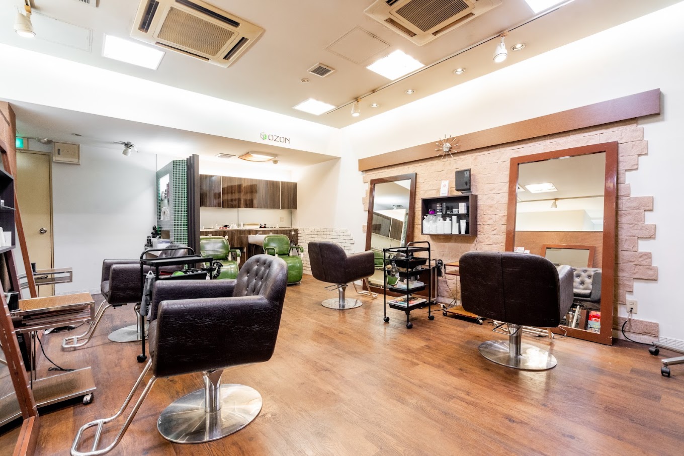 MEN'S SALON OZON（メンズサロン オゾン）店舗内装写真