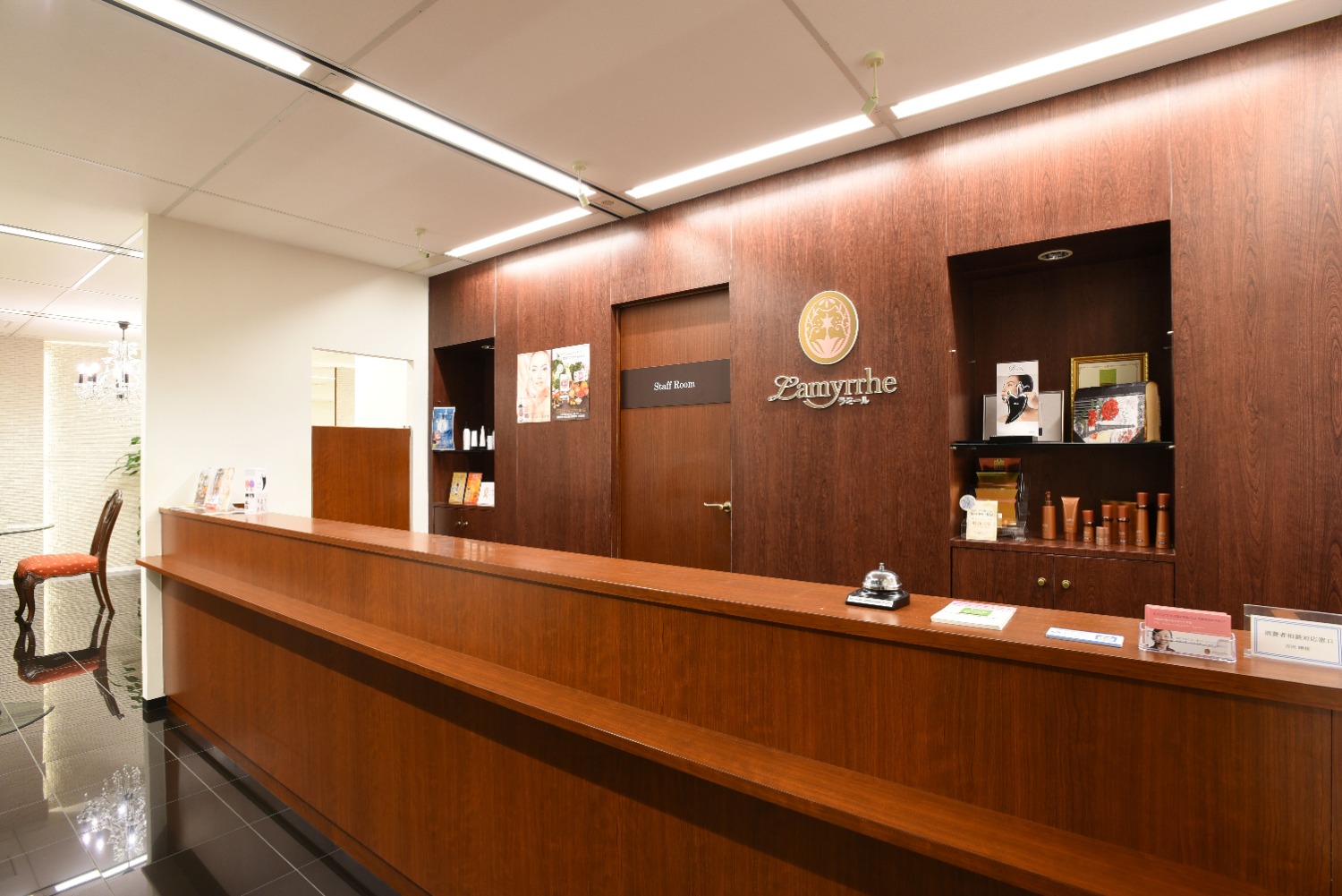 Lamyrrhe（ラミール）三宮店店舗内装写真