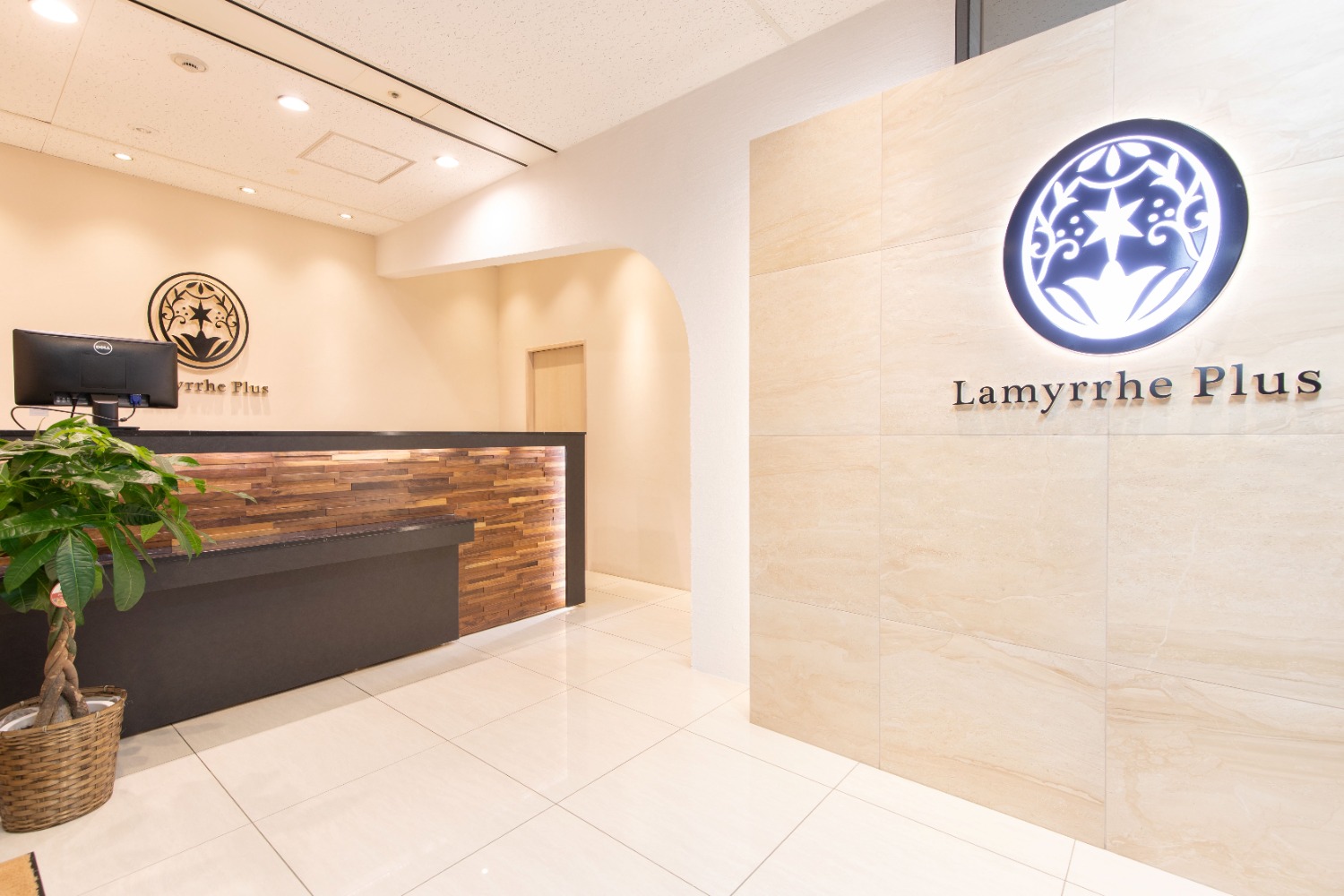 Lamyrrhe（ラミール）プリュス店舗内装写真
