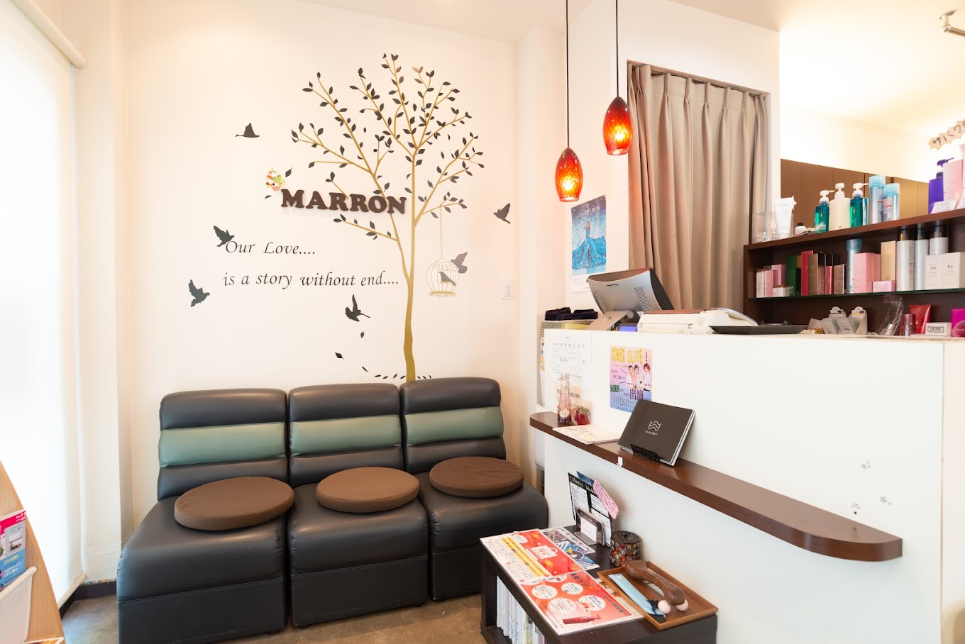 MARRON（マロン）西難波店店舗内装写真
