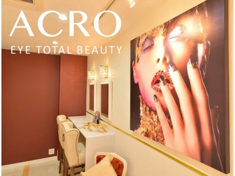 ACRO eye total beauty（アクロ アイトータルビューティ）梅田店店舗内装写真