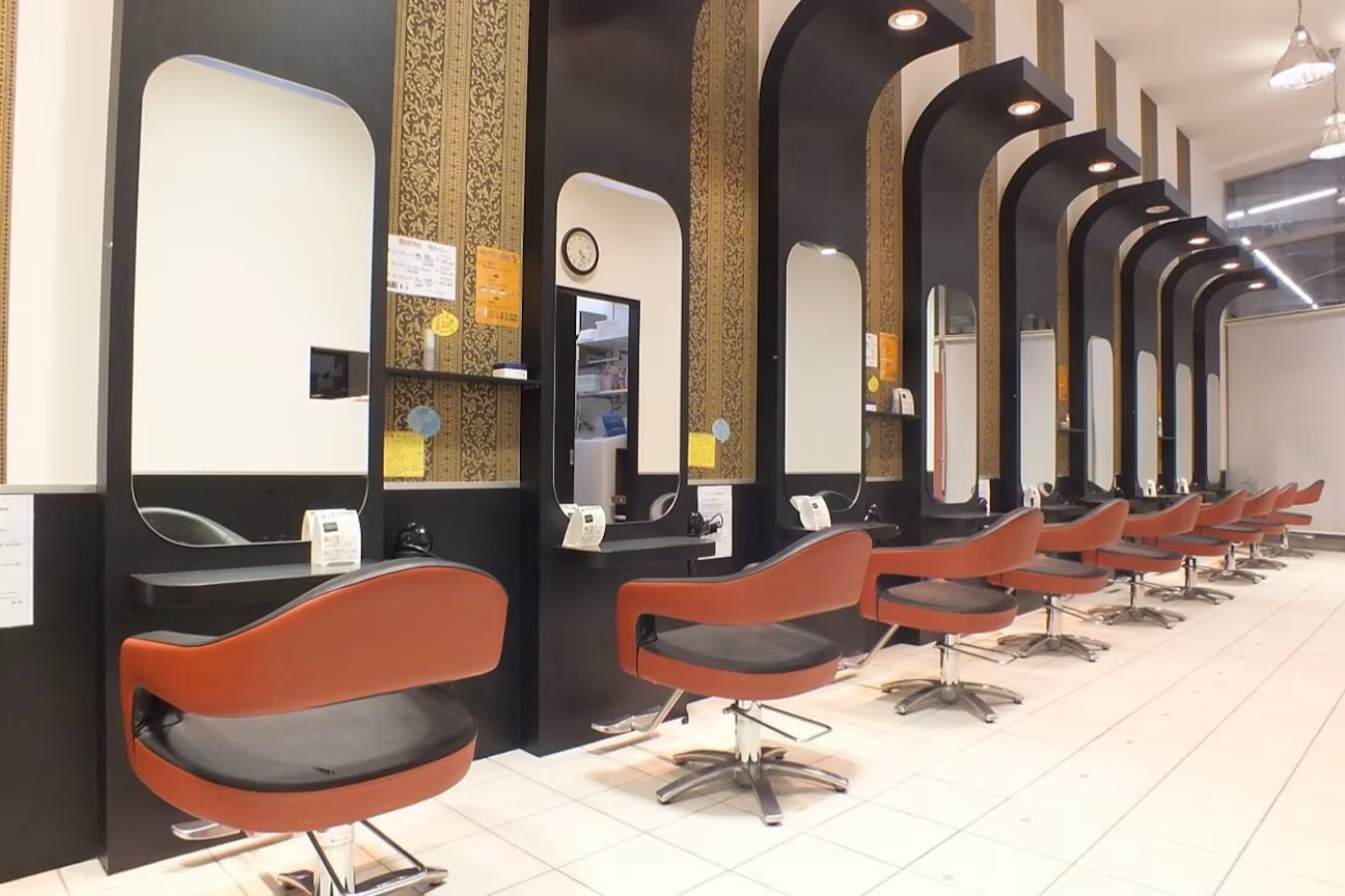 GLANDINE（グランディーヌ）旭川西店店舗内装写真