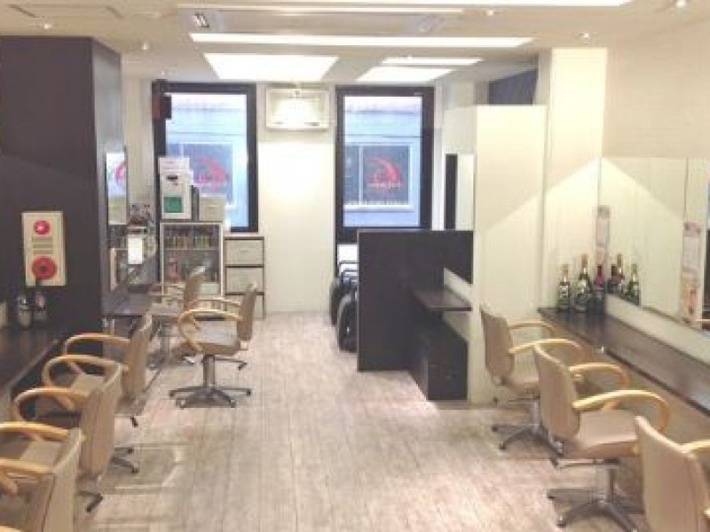 Total Beauty Cream（トータルビューティー クリーム）店舗内装写真