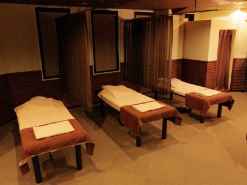 LAMOANA（ラモアナ）堺筋本町店店舗内装写真