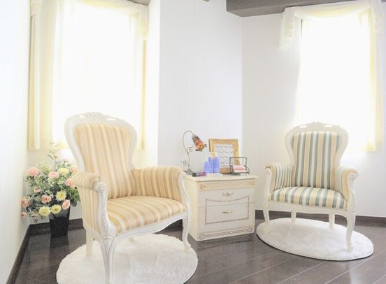 Chloe（クロエ）店舗内装写真