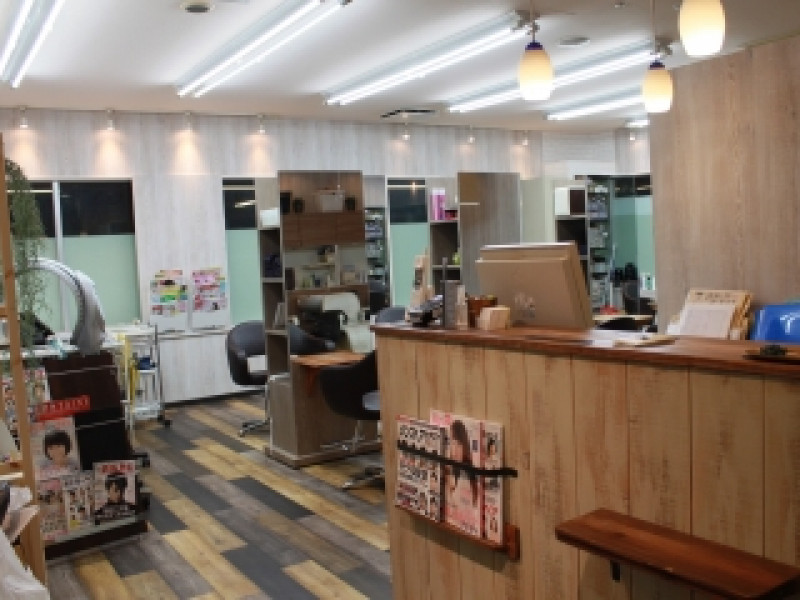 R Hair&Make（アール ヘアアンドメイク）  下田店店舗内装写真