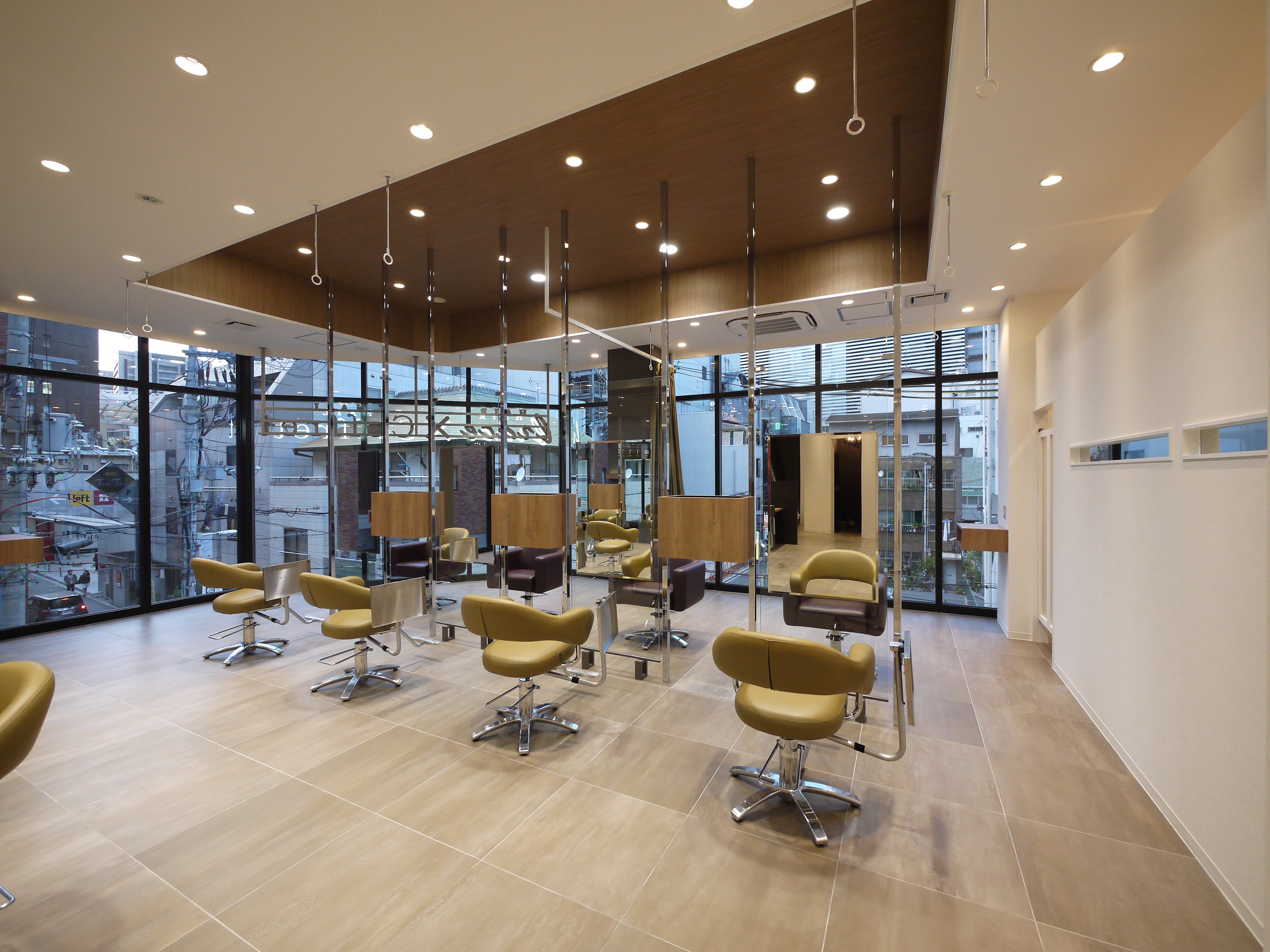 soin de brace&times;nail salon Coffretあべの店（ソワン ドゥ ブレス）店舗内装写真