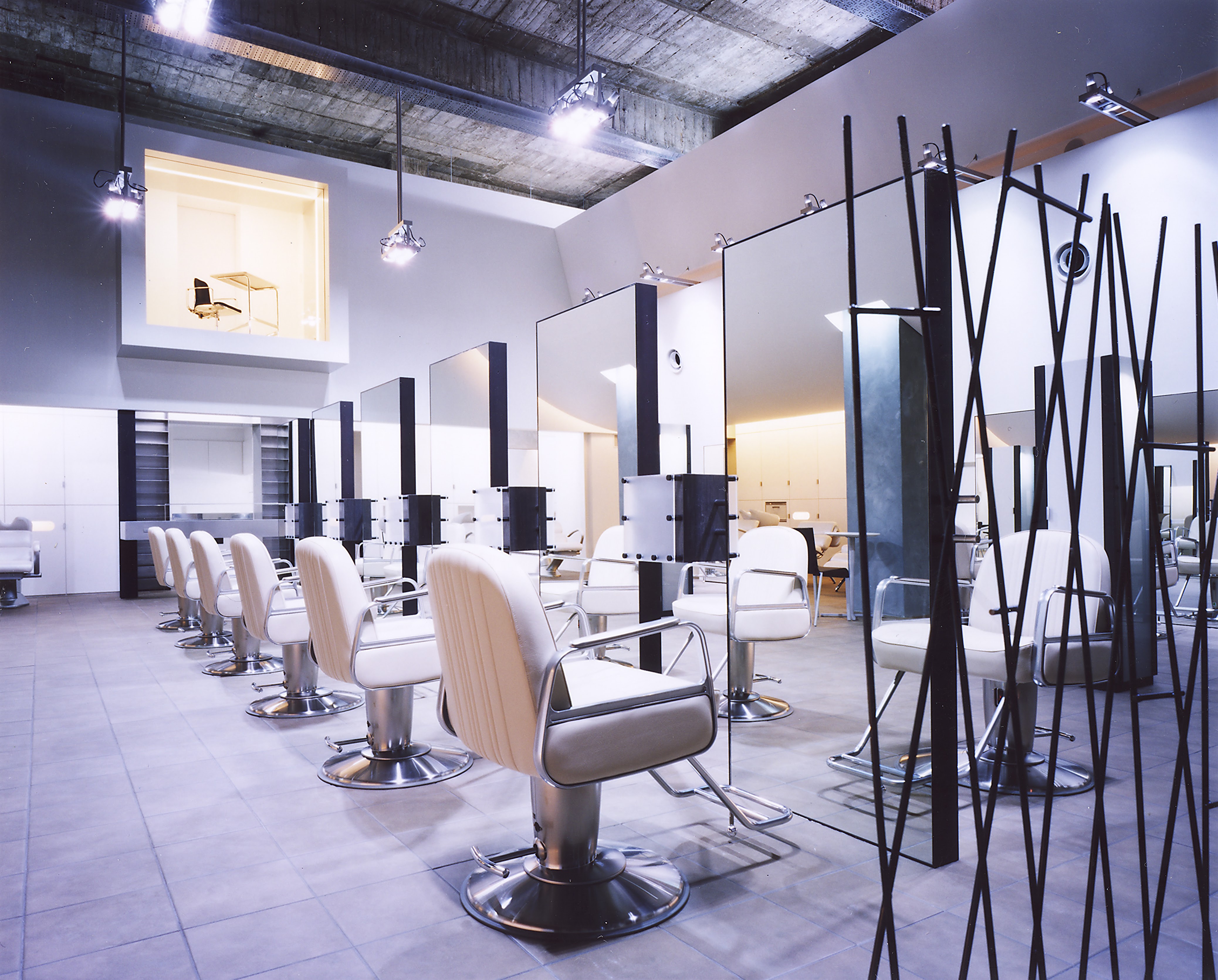 soin de brace&times;nail salon Coffret今里店（ソワン ドゥ ブレス）店舗内装写真