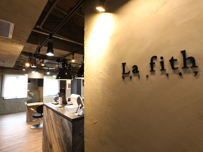 La fith hair ray 札幌店（ラフィス ヘアーレイ）店舗内装写真