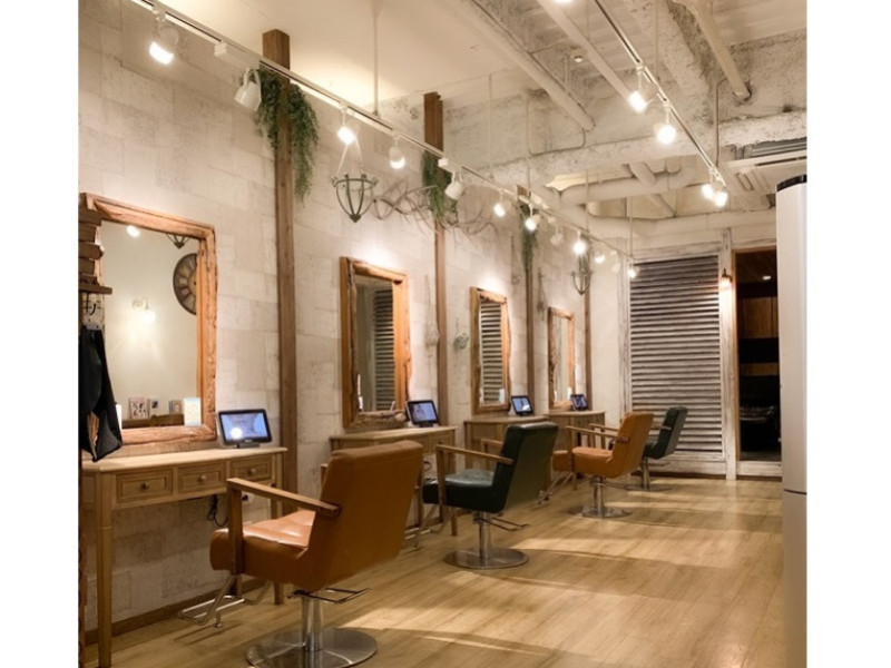 La fith hair clan 広島本通店（ラフィス ヘアークラン）店舗内装写真