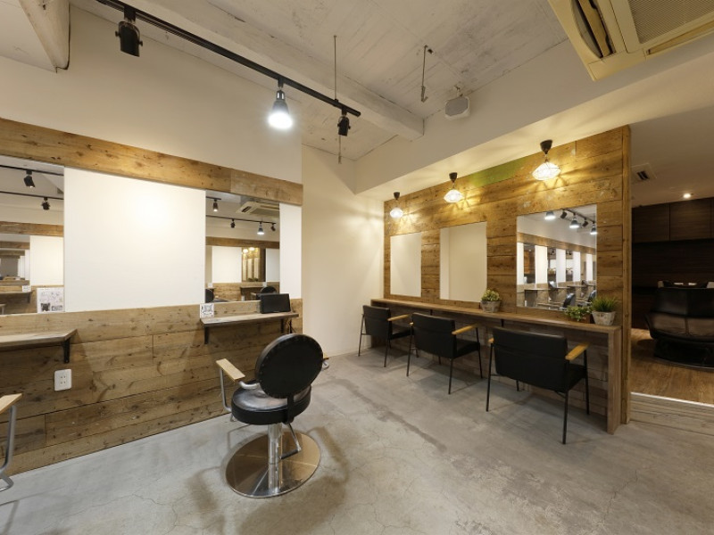 La fith hair flamme 難波戎橋2号店（ラフィス ヘアーフラム）店舗内装写真
