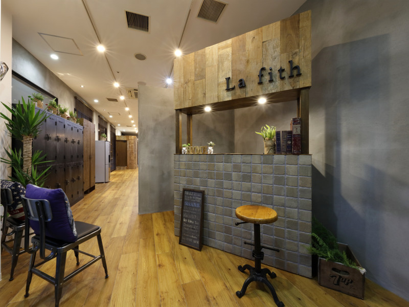 La fith hair Home JR尼崎店（ラフィス ヘアーホーム）店舗内装写真