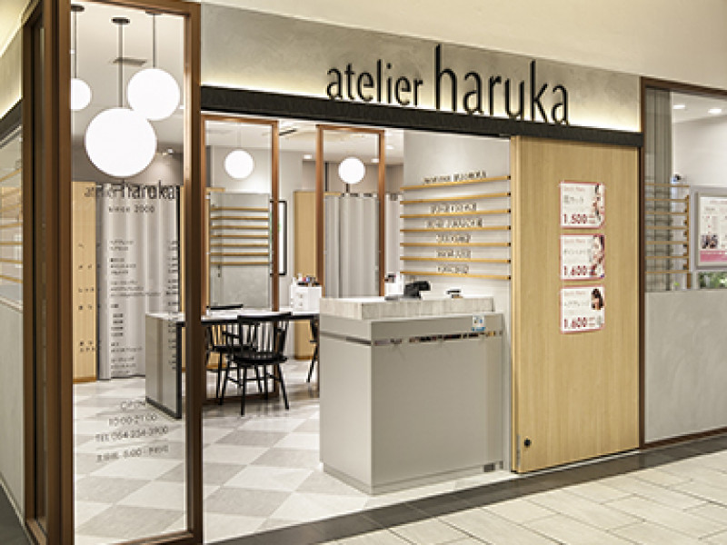 アトリエはるか アスティ静岡店店舗内装写真