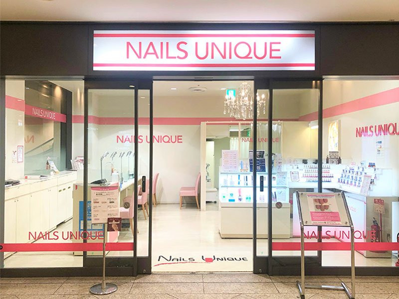 NAILS UNIQUE（ネイルズユニーク）横浜みなとみらい店店舗内装写真