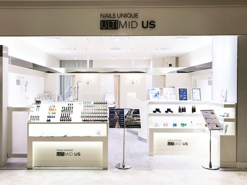 NAILS UNIQUE（ネイルズユニーク）日本橋高島屋S.C.新館店店舗内装写真