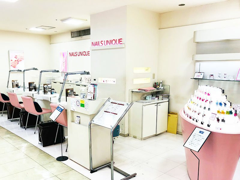 NAILS UNIQUE（ネイルズユニーク）名鉄本店店舗内装写真