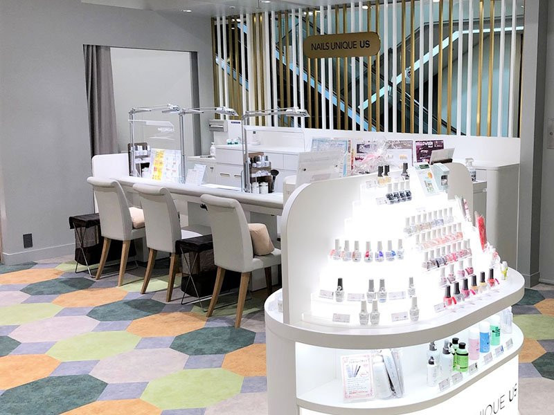 NAILS UNIQUE（ネイルズユニーク）新潟伊勢丹店店舗内装写真