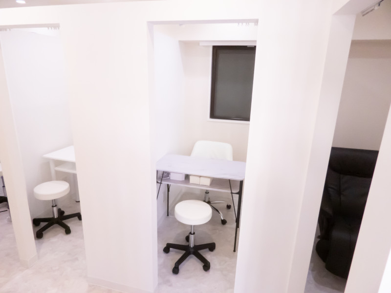 Nail Man（ネイルマン）店舗内装写真