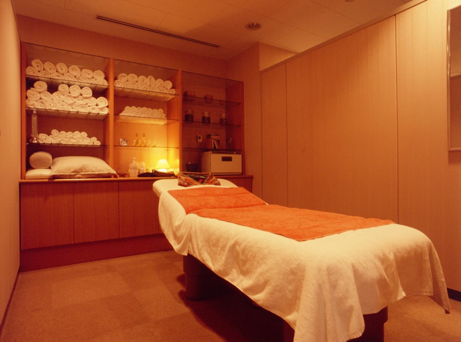 リラクゼーション部門（リバティヒルクラブ内タッチスパセクション）店舗内装写真