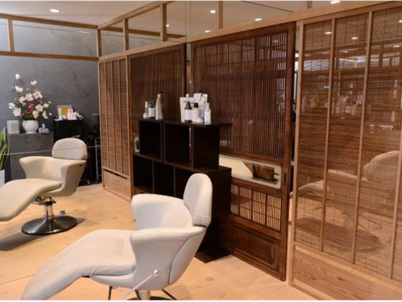 髪屋こころ店舗内装写真