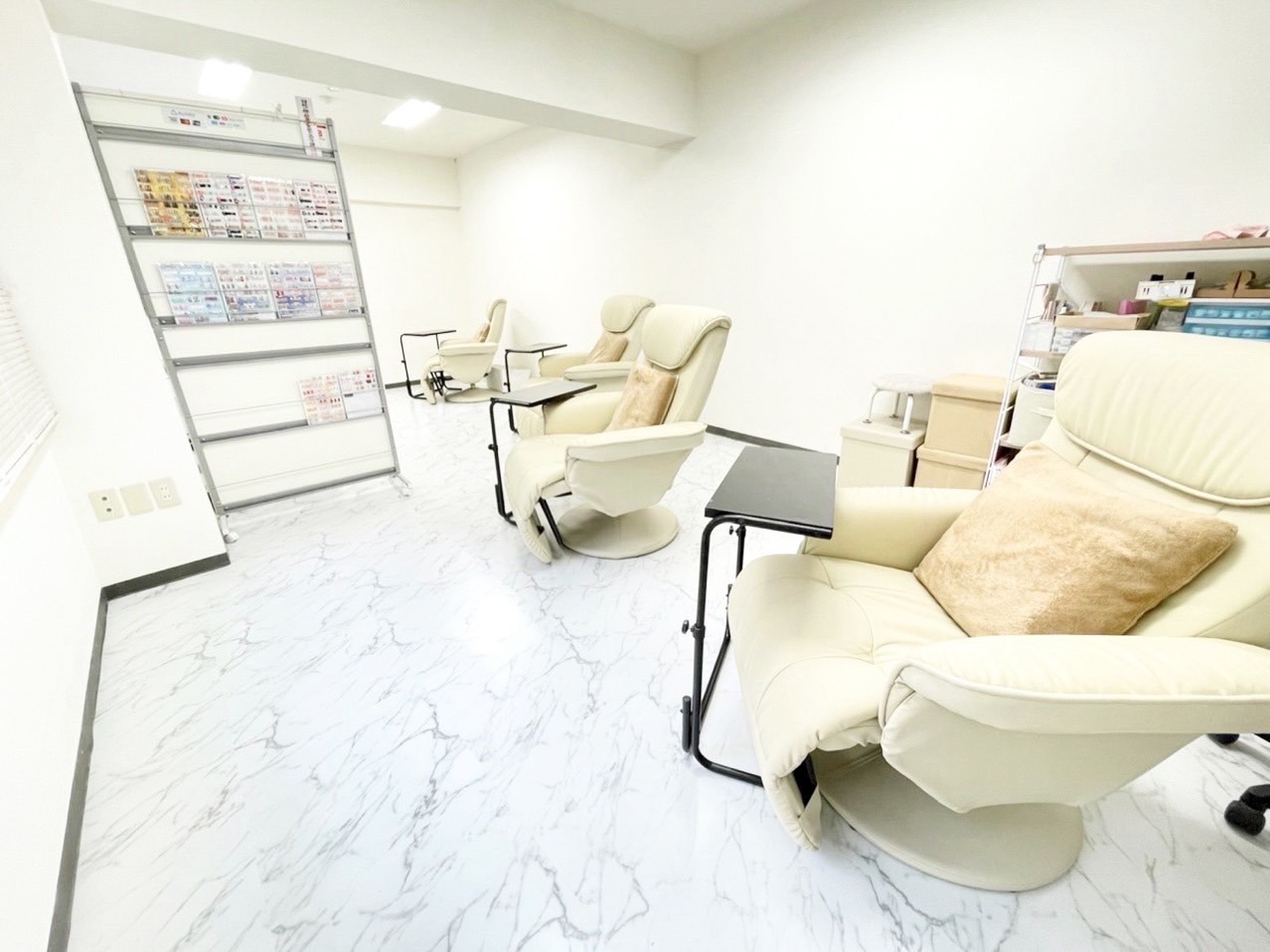 Nail&Beauty コルン 赤坂店舗内装写真