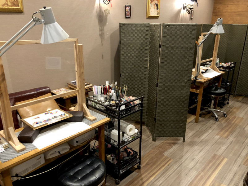 Nail Salon Charis（ネイルサロン カリス）店舗内装写真