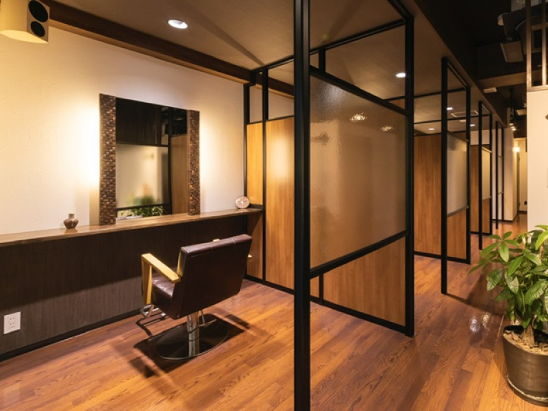 ful（フル）店舗内装写真