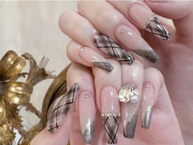 momo（モモ）京橋店舗内装写真