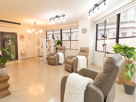 THE BALM（ザ バーム）銀座店店舗内装写真