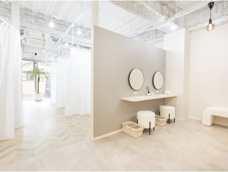 THE BALM （ザ バーム ）船橋店店舗内装写真