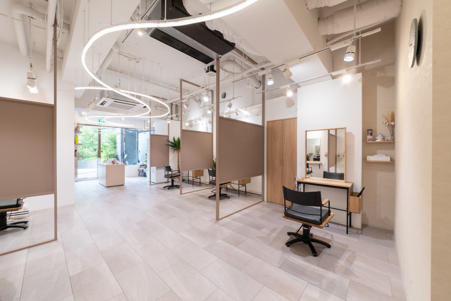 coucou（クク）（旧：cia gran）店舗内装写真