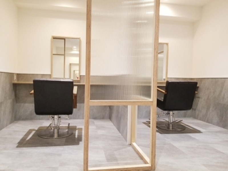 全席半個室サロン effect（エフェクト）川崎店舗内装写真