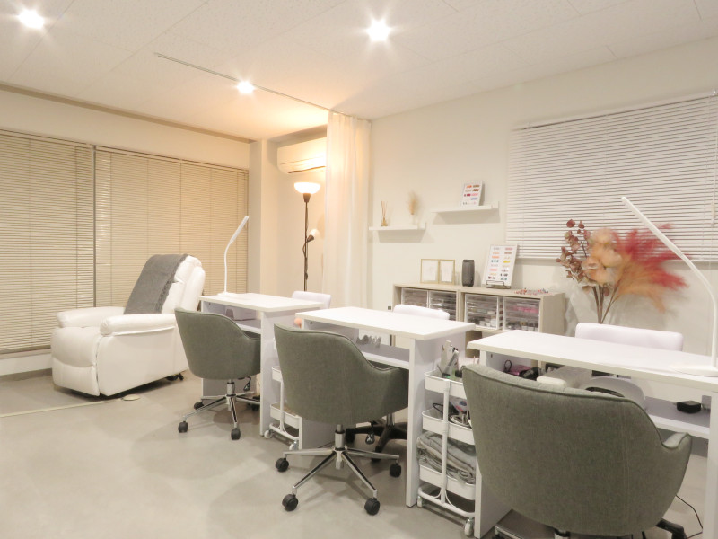 Renatus Nail&Eyelash（レナトゥス ネイル＆アイラッシュ）店舗内装写真