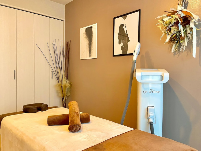 脱毛サロンFIS（フィズ）明大前店店舗内装写真