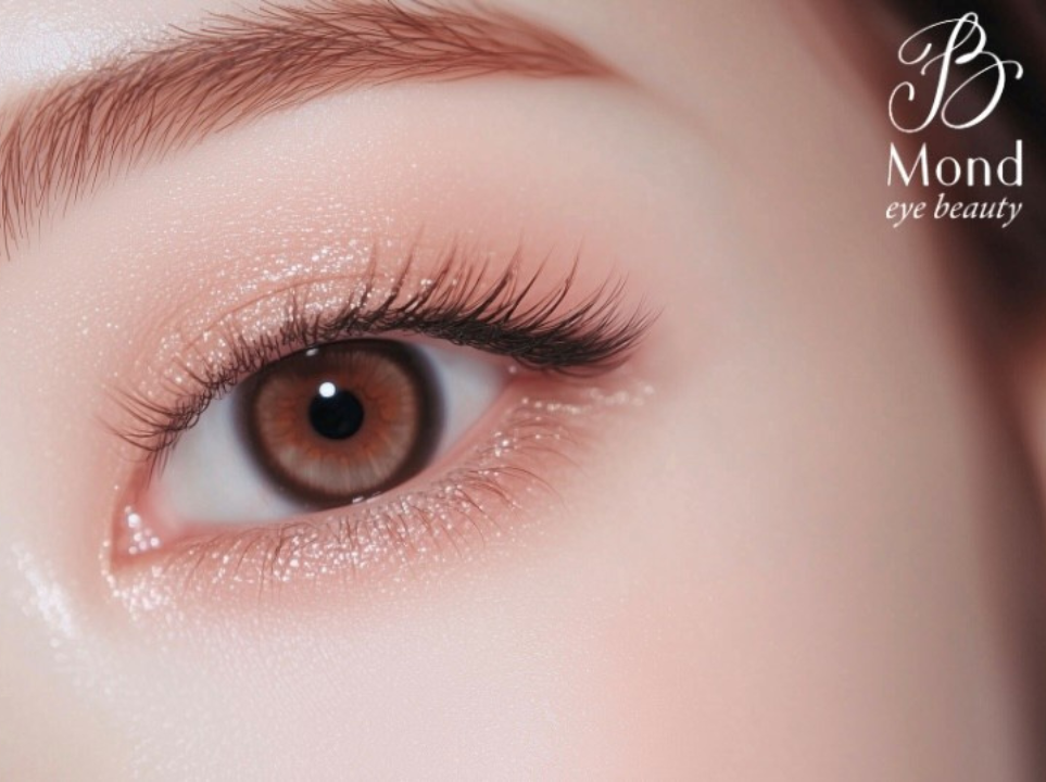 アイブロウサロン Mond（モンド）新宿店店舗内装写真