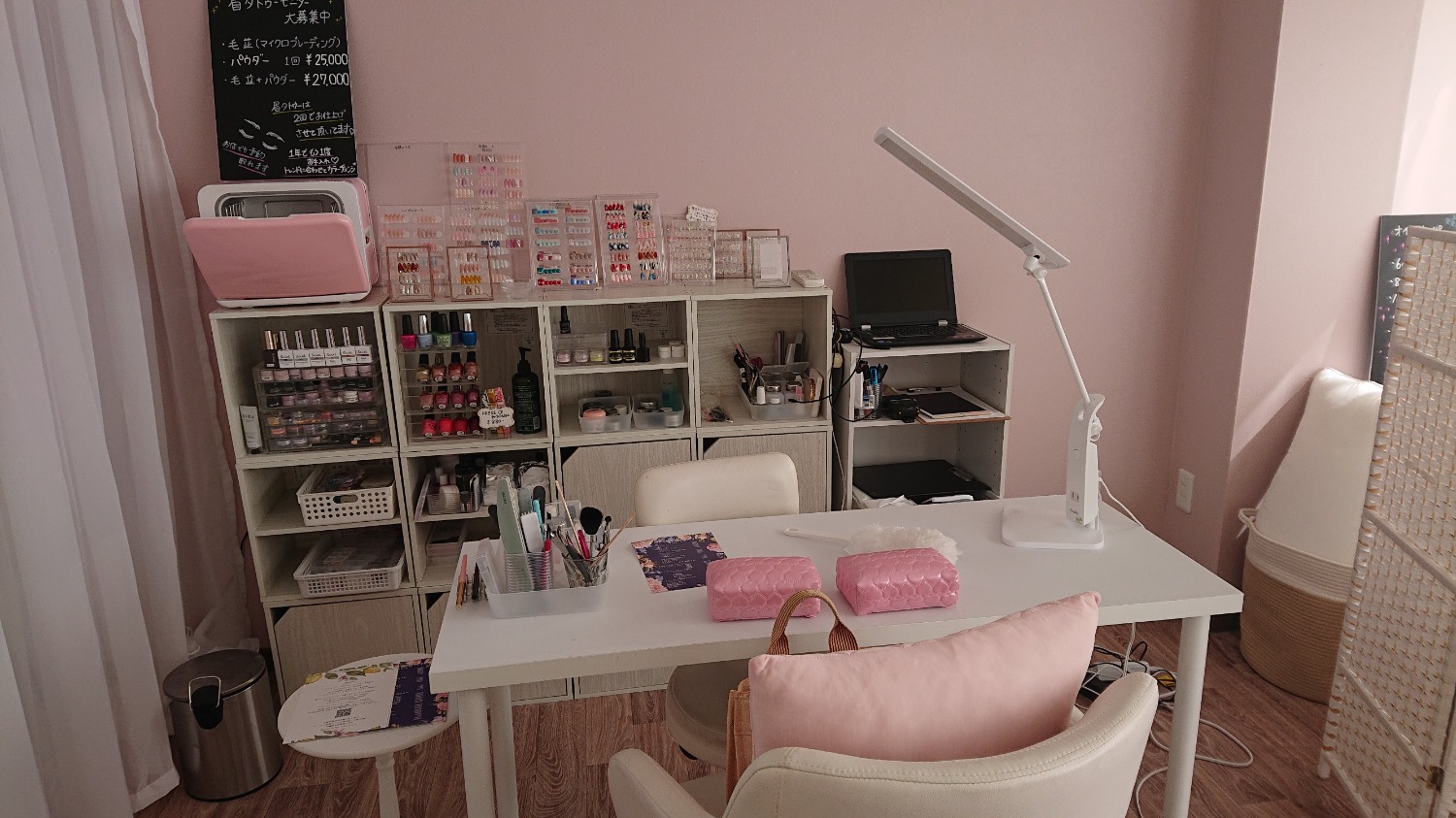 マダムスミコ店舗内装写真