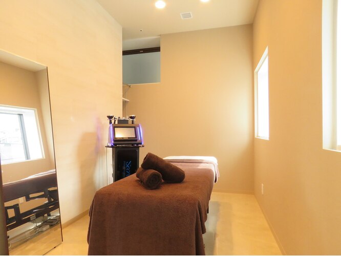 Arc Raise（アークライズ）小石川店舗内装写真