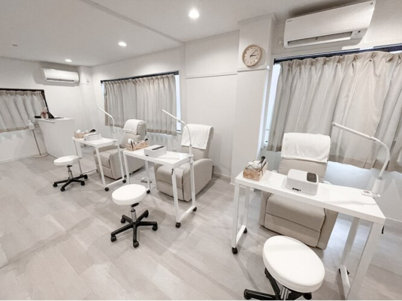 はあとねいる 難波店店舗内装写真