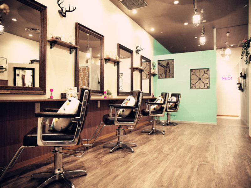 PINOT UMEDA(ピノ ウメダ) アシスタント店舗内装写真