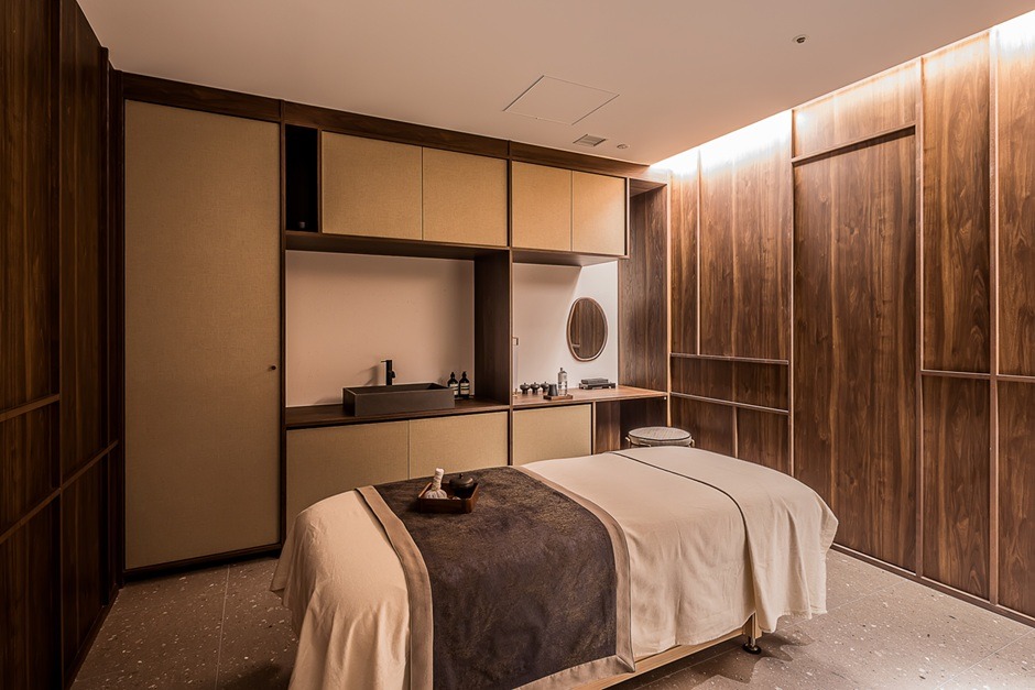 MUWA NISEKO（ムワ ニセコ）店舗内装写真