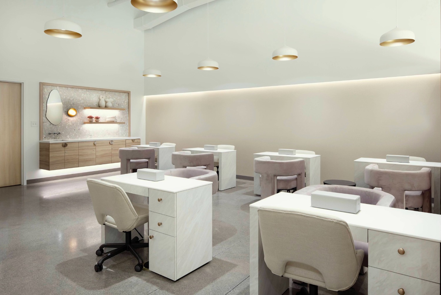 WALEA（ワレア）店舗内装写真