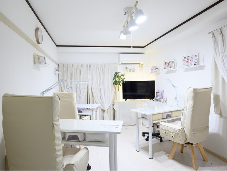 BellaLuna NAIL&SCHOOL（ベラルナ ネイル＆スクール）店舗内装写真