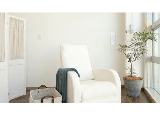 WHITE EYE（ホワイト アイ）関内店舗内装写真