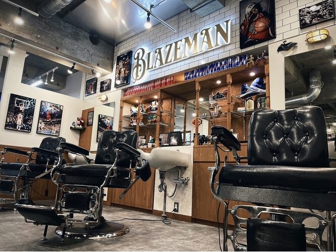 BLAZEMAN BARBERSHOP （ブレイズマン バーバーショップ）店舗内装写真