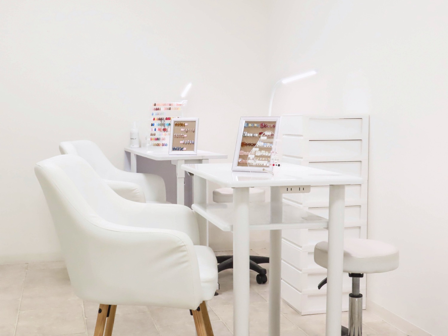 THE NAIL SHOP 尾山台（ザネイルショップ）店舗内装写真