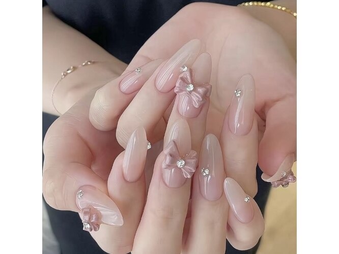 Richu nail（リチュネイル）店舗内装写真
