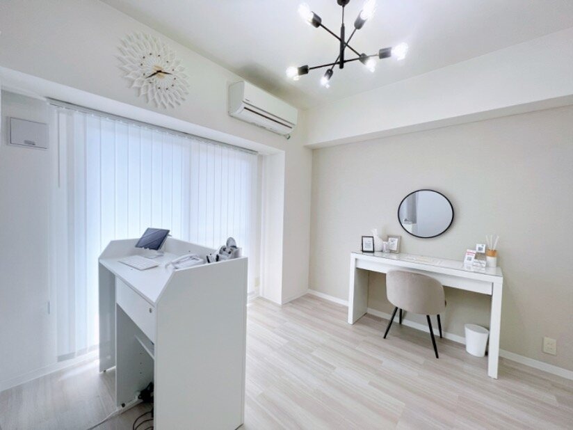 眉毛 まつ毛パーマ専門店 Eyebii（アイビー）姪浜駅前店店舗内装写真