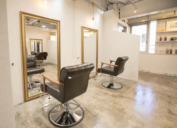 Renatus Lusso（レナトゥス ルッソ）店舗内装写真