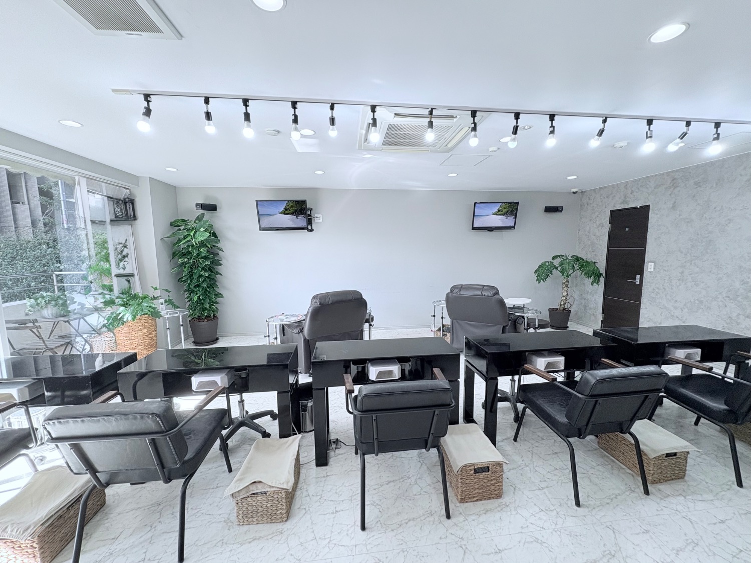 ネイルサロン Belle 二子玉川（べル）店舗内装写真