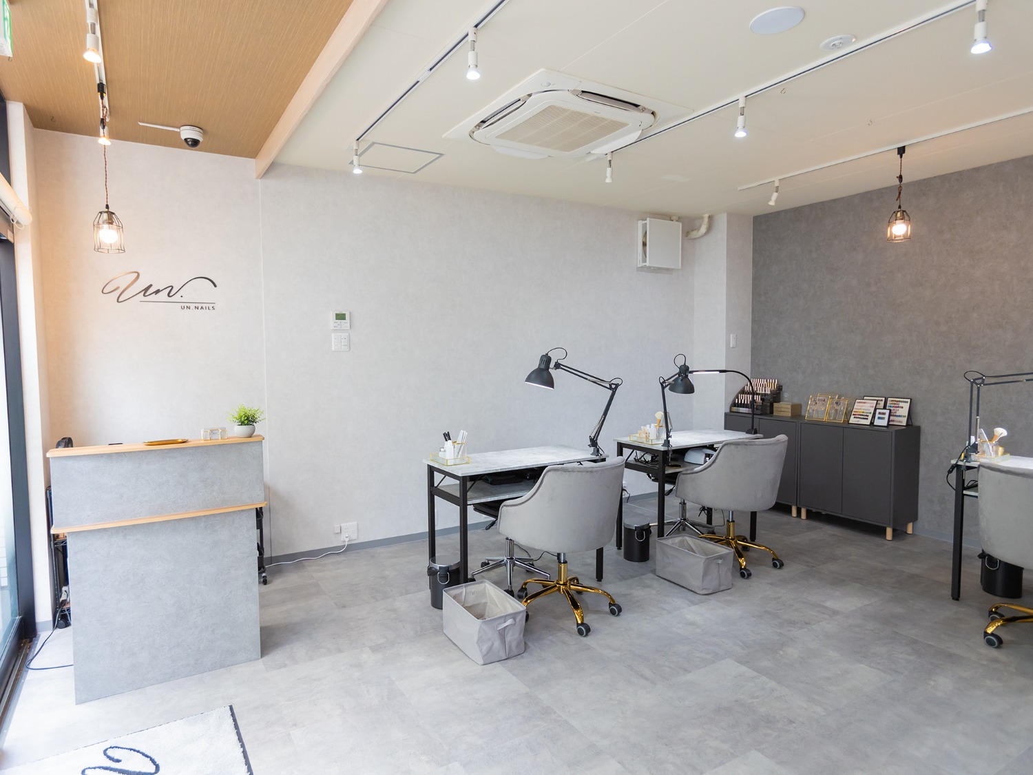 UN.nails （アンドットネイルズ）店舗内装写真